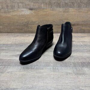 Clarks Addiy Kara Black Leather Ankle Boot Women's Size 6